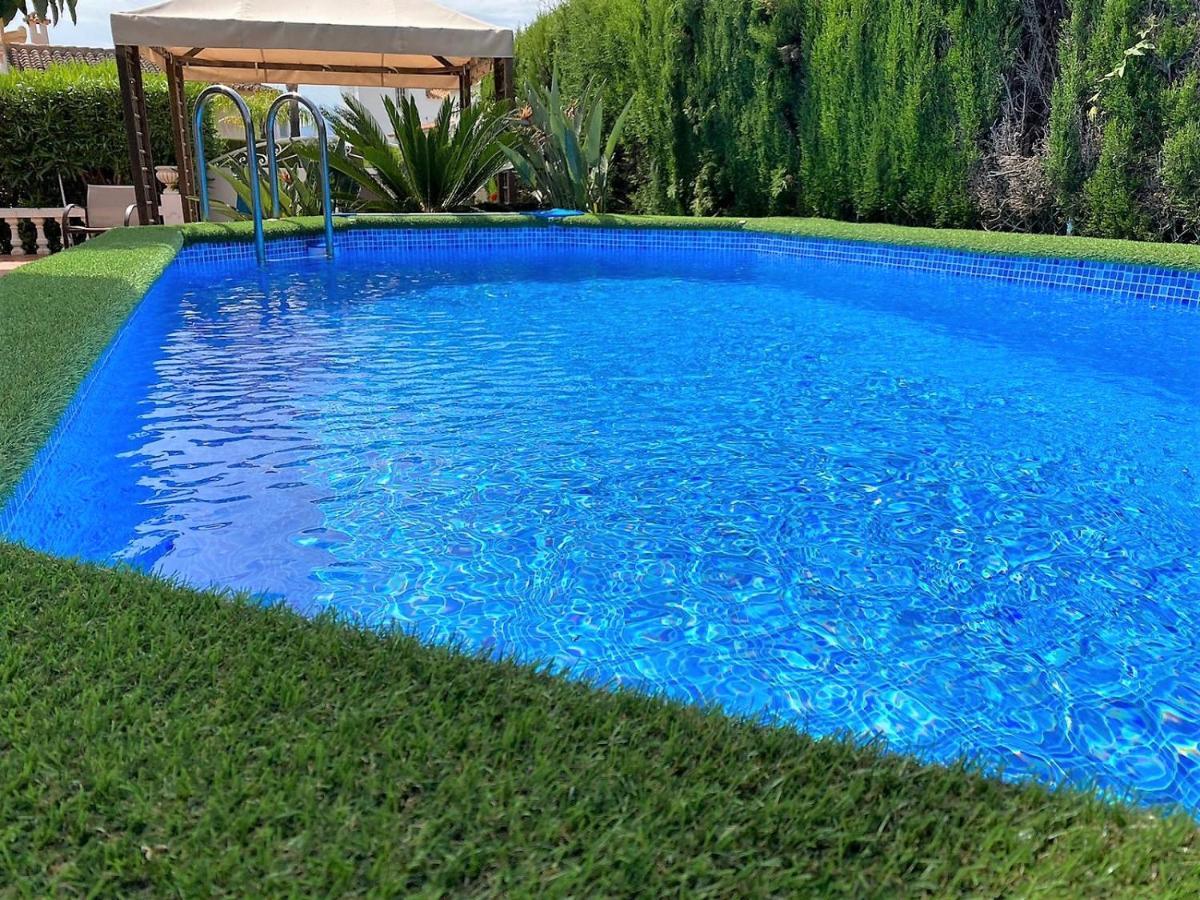 Family Beach Villa Rubens Оліва Екстер'єр фото